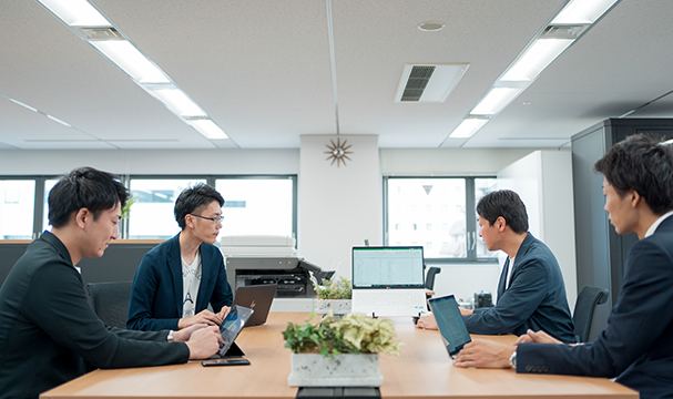 社員