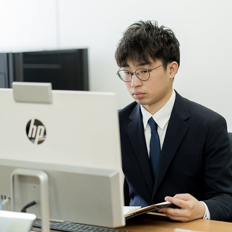 社員
